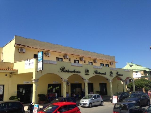 B Palace Ardea Exterior photo